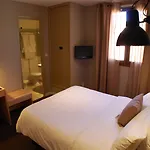 Apart Otel L'atelier Ennezat